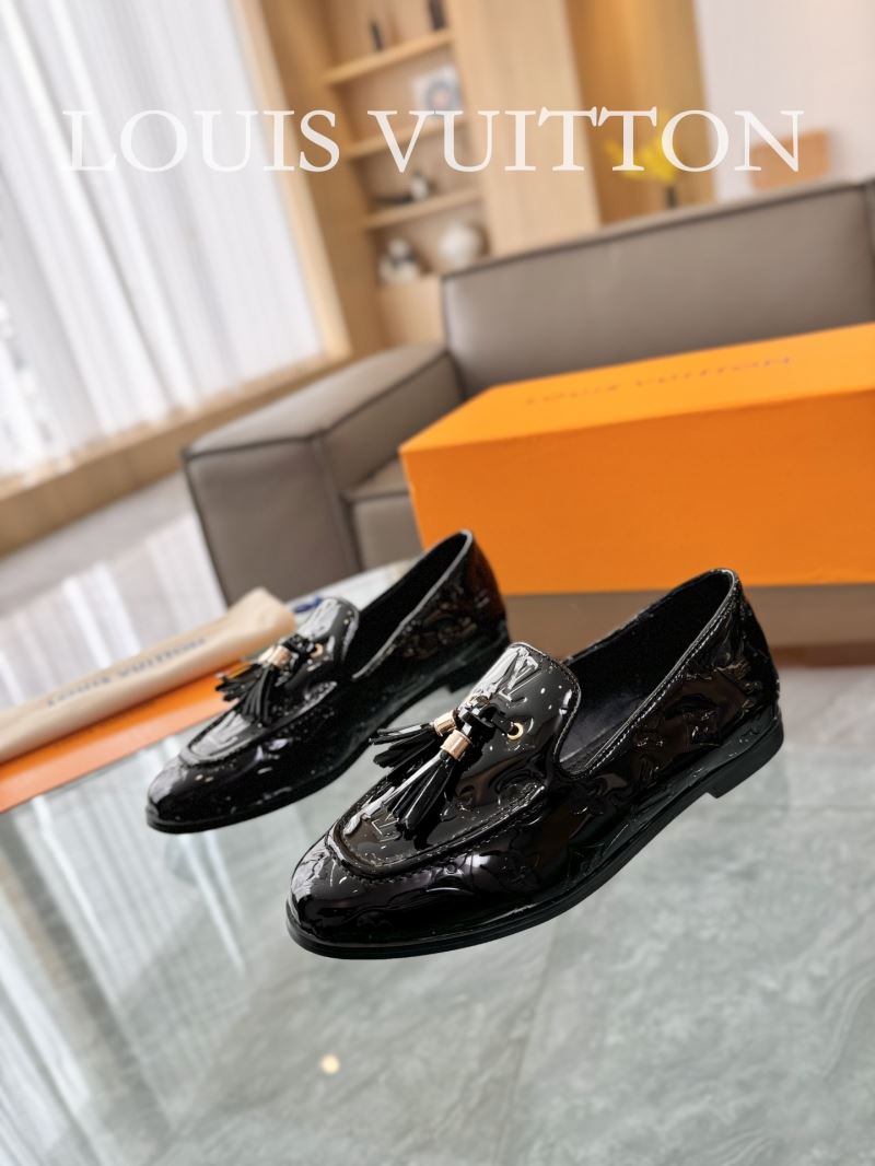 Louis Vuitton Low Shoes